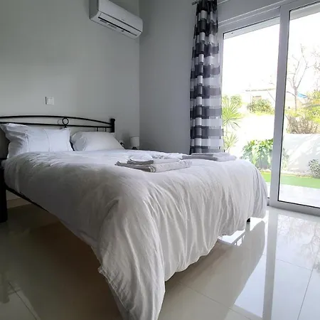 Konnet #1 * Rhodes City